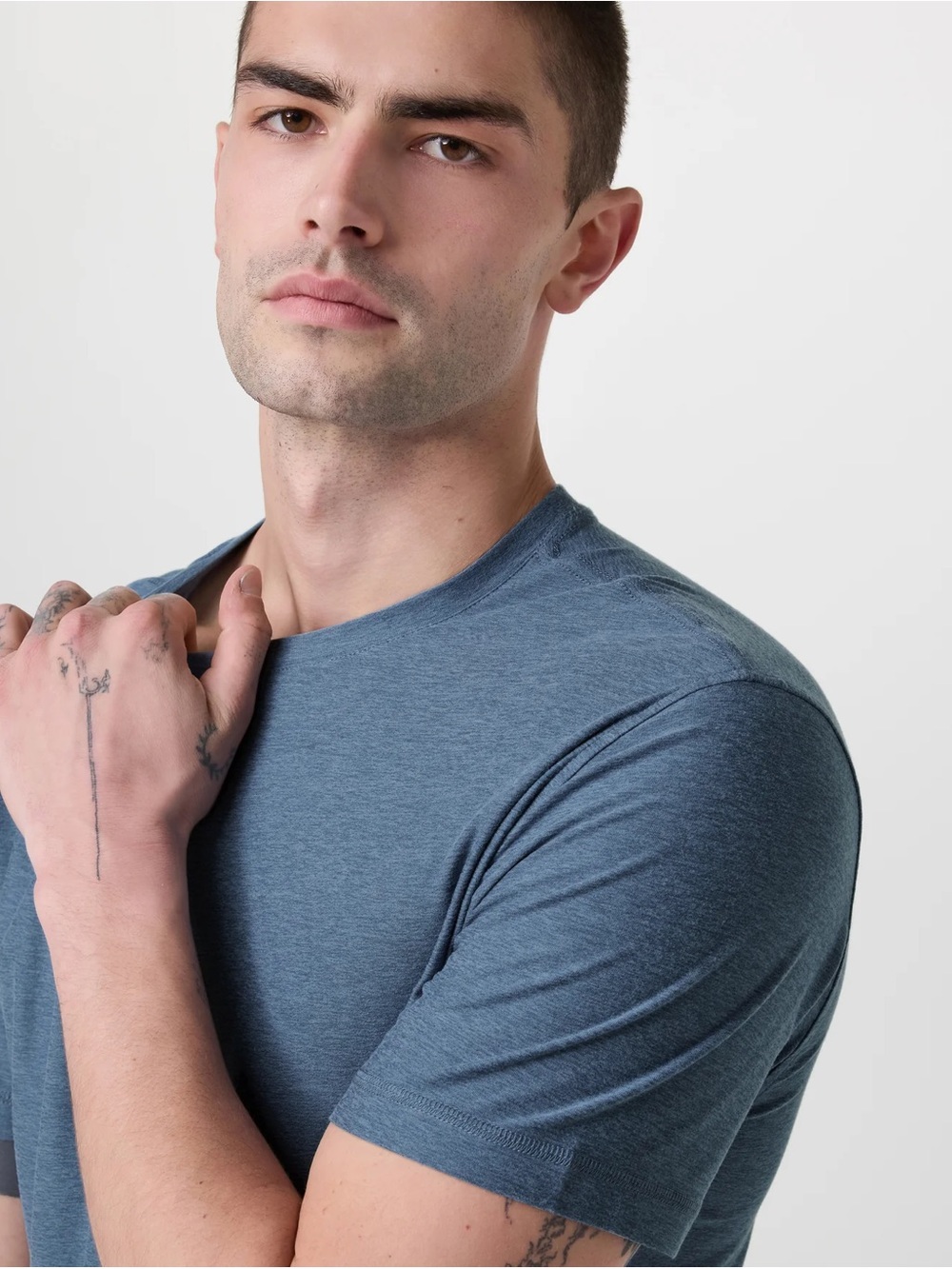 Vuori 3-Pack Mens Strato Tech Short Sleeve Crew Neck Tee Size Large Grey, Blue, - Picture 8 of 16